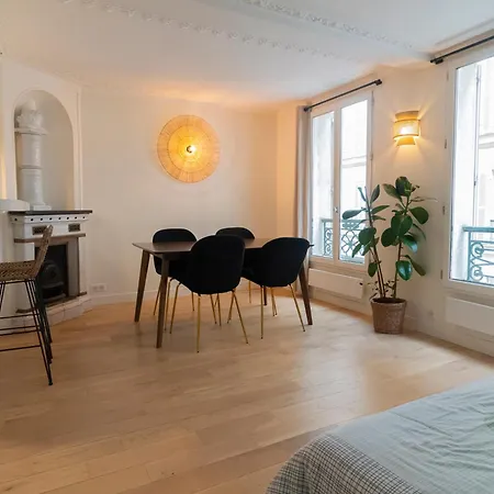 Appartamento D'architecte Au Coeur De 9 Parigi